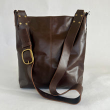 Load image into Gallery viewer, Indie Leather Messenger Bag | Brown Leather Tote
