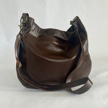 Load image into Gallery viewer, Uma Leather Crossbody Bag