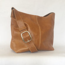 Load image into Gallery viewer, MESSENGER Leather Bag