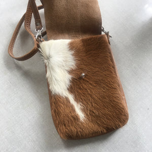 DAKOTA Cow Hide Crossbody Bag | Camel & White